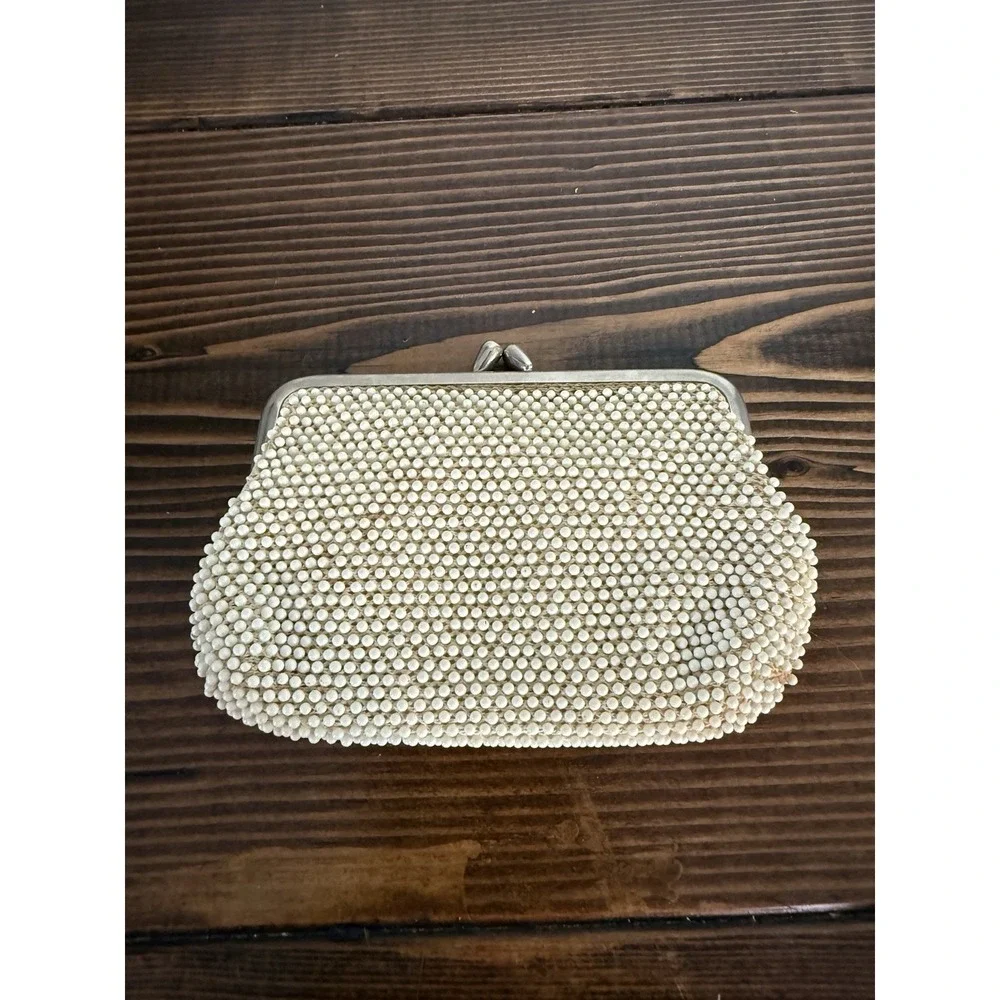 vintage St. Thomas white plastic mesh‎ Coin clutch Purse change wallet